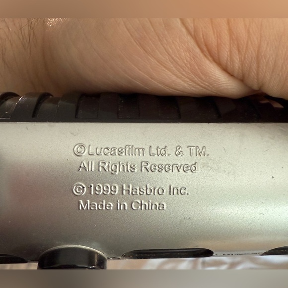 HASBRO Vintage Star Wars Lightsaber Blue Lucasfilm 1999 Light Saber Retractable - Picture 9 of 10